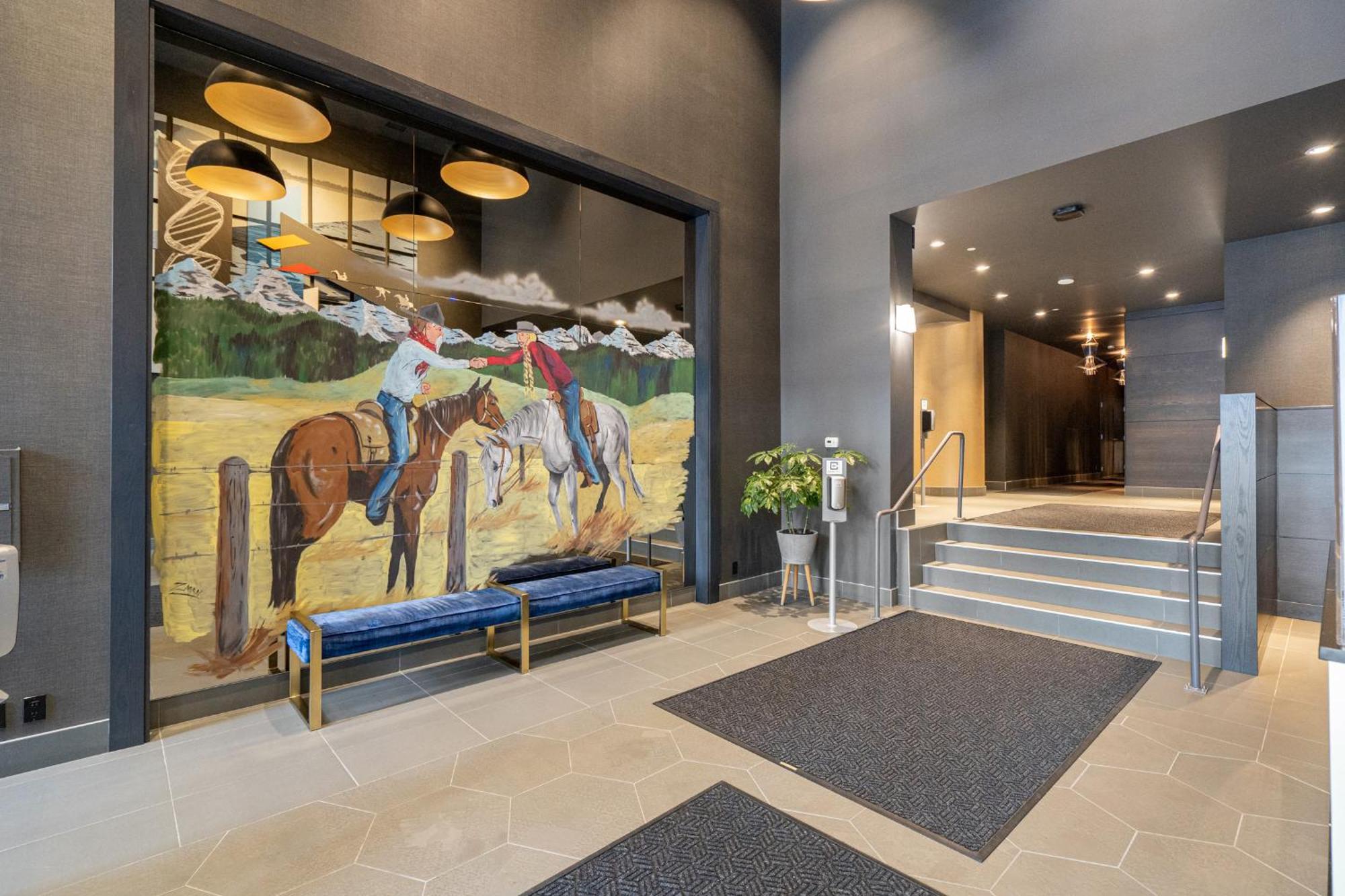 Luxury Corner Unit Dt W Panoramic Skyline City & Tower Views! Near Stampede, Bmo Centre! Free Banff Pass, Parking, Wine! Calgary Exterior photo